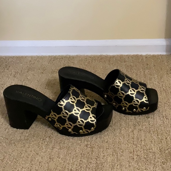 DELETES 4 GOOD AT MIDNIGHT  Valentino KiKi Black Clogs 8 Authentic - Picture 3 of 7